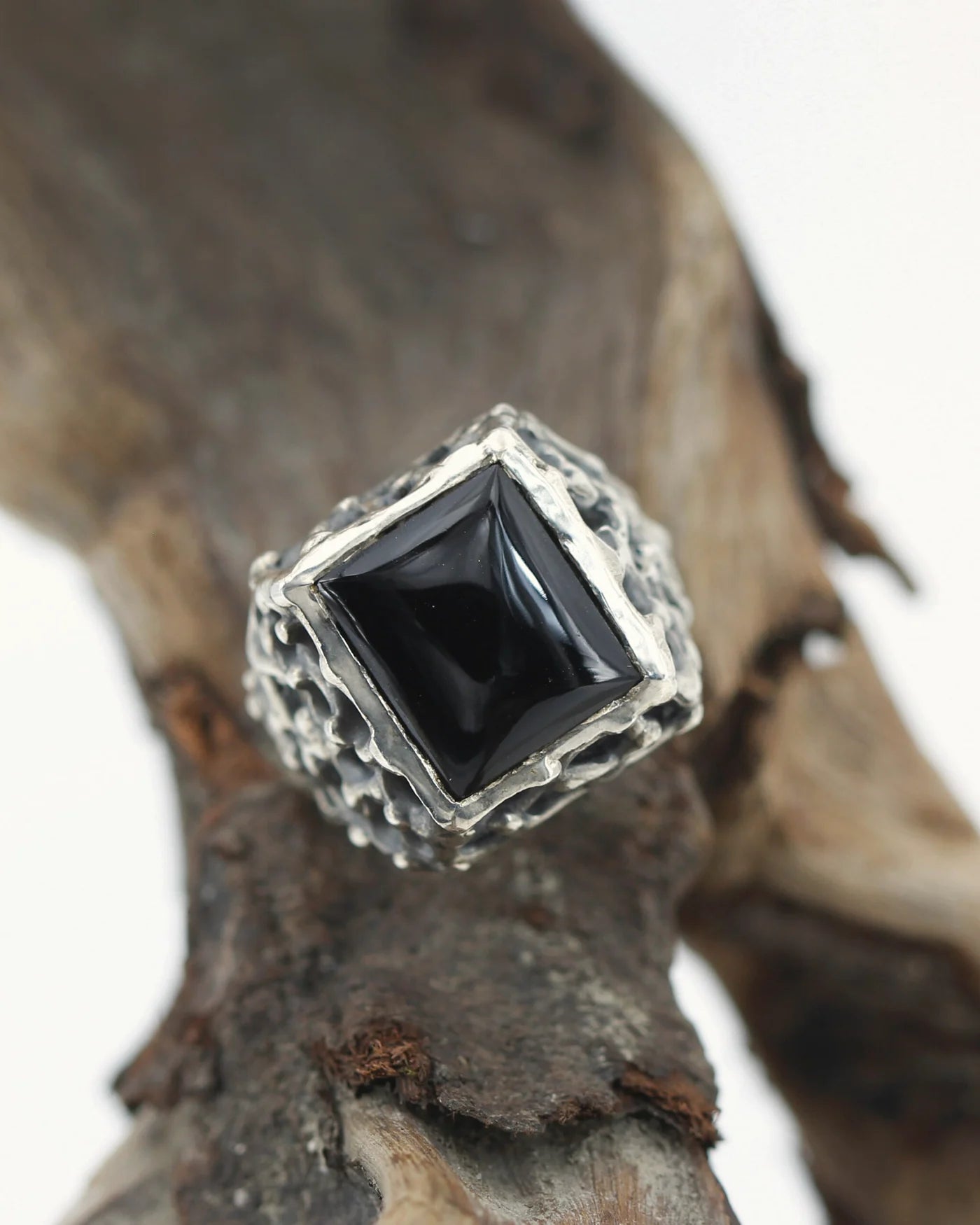 Anello della collezione Marte in argento con onice nero
